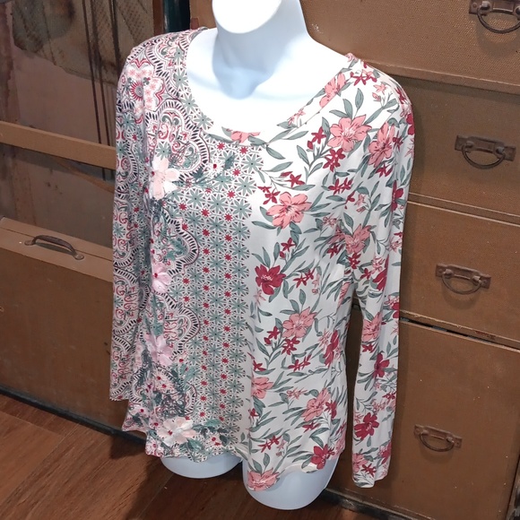 SUNDANCE LONG SLEEVE FLORAL EMBROIDERY tshirt.   #5516 - Picture 3 of 7